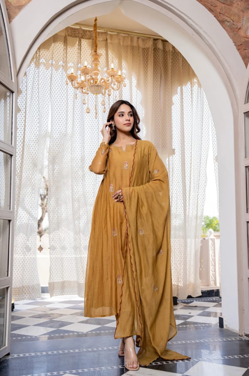 Cotton Kurti Suit Set – Heavy Digital Print & Hand Work | Showroom Quality